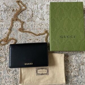 Gucci Double G Script Wallet On The Chain $1375